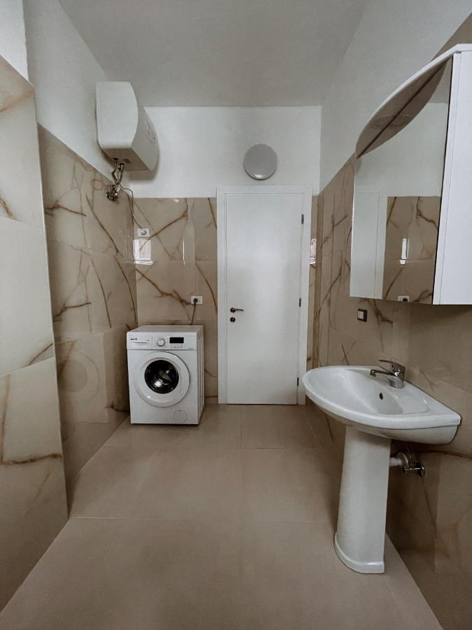 Apartments Bali Дуррес Екстер'єр фото